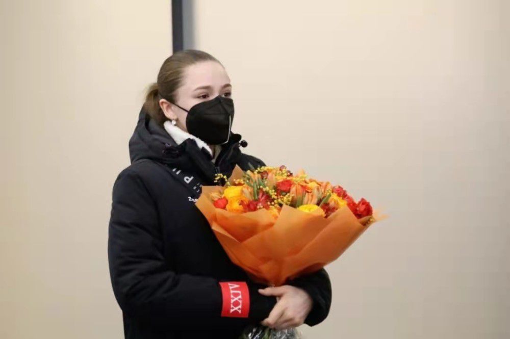 久久女av